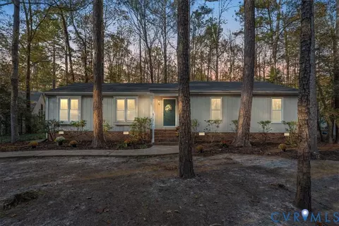 13700 Quail Meadows Ln, Midlothian, VA 23112