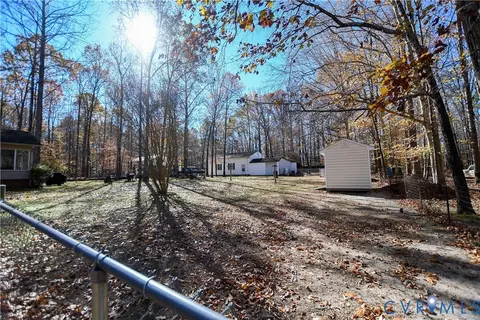 427 Pine Ln, King William, VA 23086 photo 4
