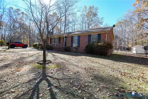 427 Pine Ln, King William, VA 23086 photo 3