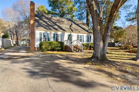 9924 Reams Rd, Richmond, VA 23236