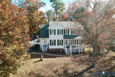13727 Nashua Ter, Midlothian, VA 23112