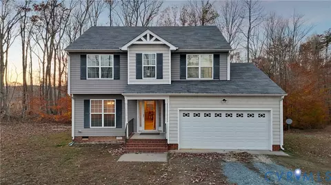 6797 Shannon Hill Rd, Louisa, VA 23093