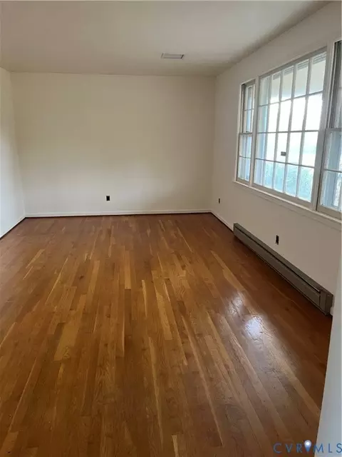 Living - 4711 Station Rd, Sutherland, VA 23885 photo 2 of 2