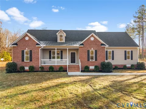 4225 Hall Farm Rd, Hopewell, VA 23860