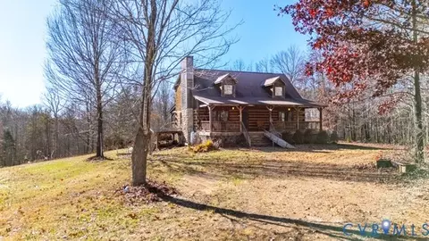 2371 Cedar Bend Rd, Appomattox, VA 24522
