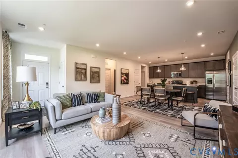 3727 Maze Runner Dr, Midlothian, VA 23112