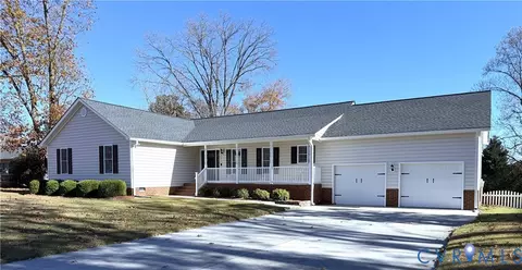 10911 Weybridge Rd, Chester, VA 23831