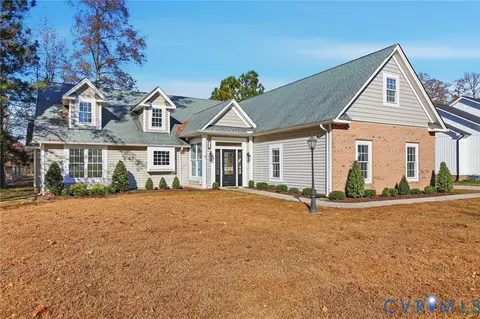 102 Creek Point Ct, Colonial Heights, VA 23834