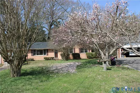 1400 Covington Rd, Colonial Heights, VA 23834
