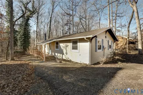 106 Monroe St, Locust Grove, VA 22508