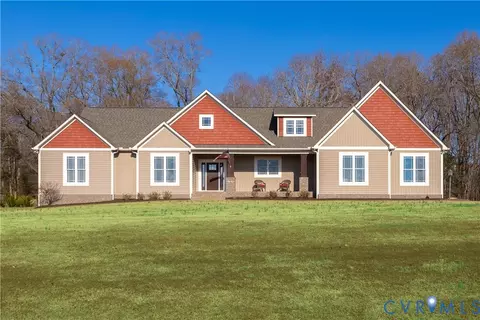 11161 Carriage House Ln, Amelia Court House, VA 23002
