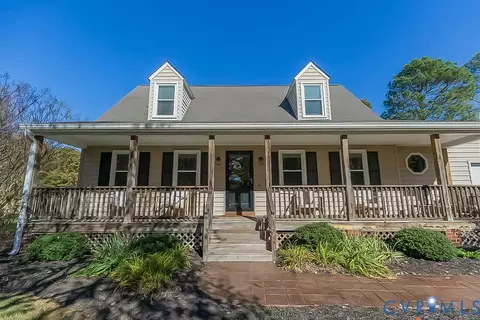 7182 Fire Ln, Mechanicsville, VA 23116
