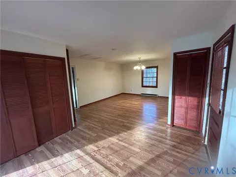 358 Edgar Ln, Elberon, VA 23846 photo 10