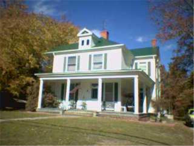 459 2nd St, Alberta, VA 23821 photo 1
