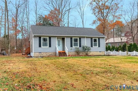 319 Lake Caroline Dr, Ruther Glen, VA 22546
