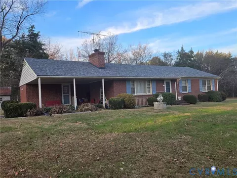 1700 Ward St, Farmville, VA 23901
