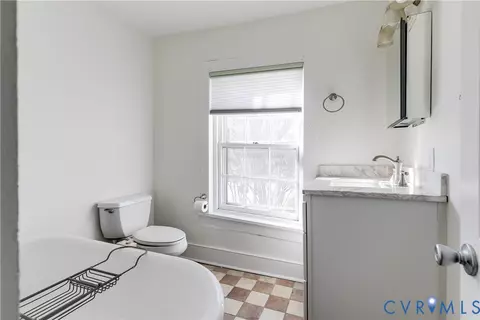 Bath - 2716 E Clay, Richmond, VA 23223 photo 2 of 3