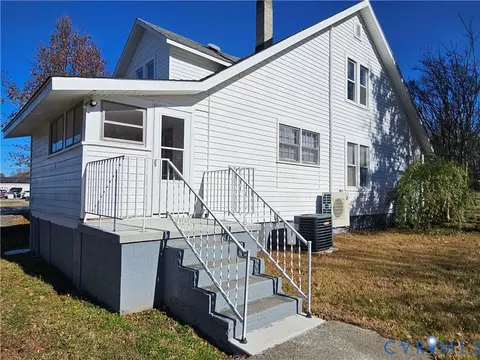 74 Conner St, Dillwyn, VA 23936 photo 3