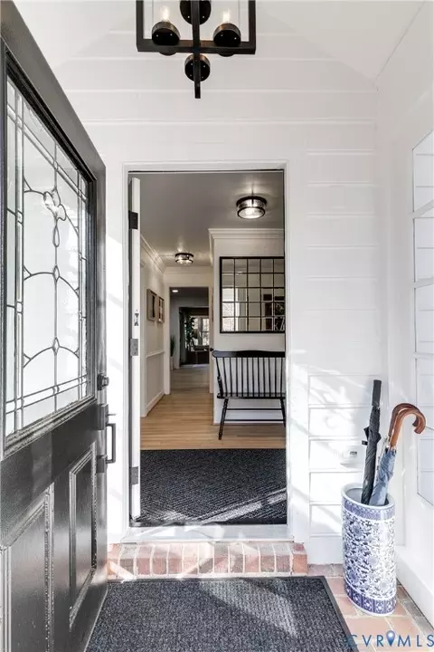 Entry Way - 3150 E Brigstock Rd, Midlothian, VA 23113 photo 1 of 8