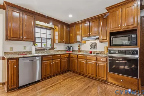 82 Governor Berkeley Rd, Williamsburg, VA 23185 photo 8