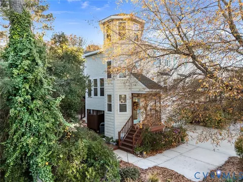 3973 W Stratford Rd, Virginia Beach, VA 23455