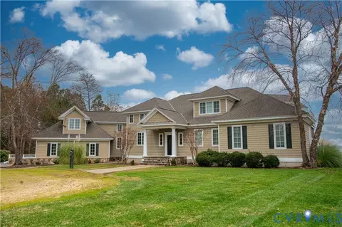 463 Rockingham Rd, Dunnsville, VA 22454