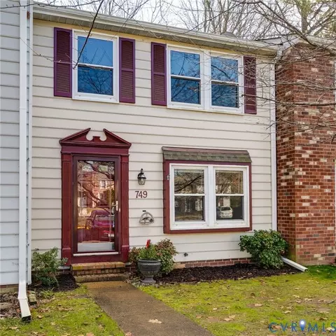749 Sturgis Dr, Richmond, VA 23236