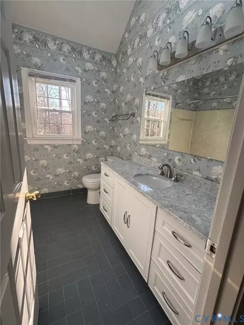 Bath - 12801 Foxstone Rd, Midlothian, VA 23113 photo 3 of 4