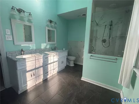 Bath - 12801 Foxstone Rd, Midlothian, VA 23113 photo 2 of 4