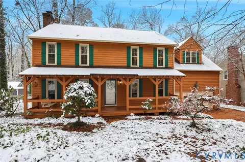 3212 Fox Chase Dr, Midlothian, VA 23112