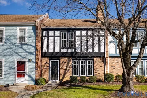 43 Brandywine Ct, Colonial Heights, VA 23834