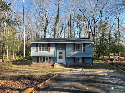 4602 Morning Hill Ct, Midlothian, VA 23112