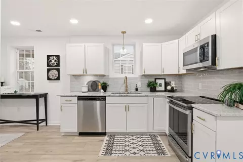 Kitchen - 1420 Talbert Dr, Richmond, VA 23224 photo 2 of 6