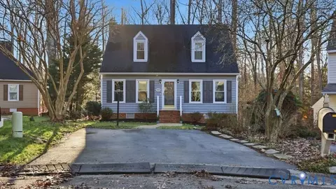Exterior - 14607 Chatmoss Ct, Midlothian, VA 23112 photo 4 of 13
