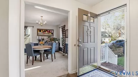 Entry Way - 14607 Chatmoss Ct, Midlothian, VA 23112 photo 1 of 4