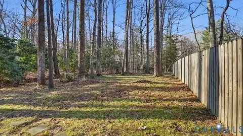 Exterior - 14607 Chatmoss Ct, Midlothian, VA 23112 photo 9 of 13