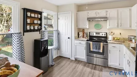 Kitchen - 14607 Chatmoss Ct, Midlothian, VA 23112 photo 1 of 3
