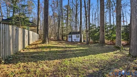 Exterior - 14607 Chatmoss Ct, Midlothian, VA 23112 photo 7 of 13