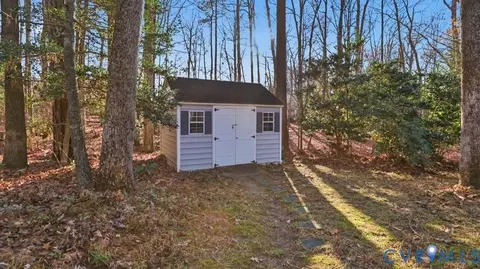 Exterior - 14607 Chatmoss Ct, Midlothian, VA 23112 photo 10 of 13