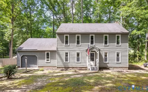 3121 Quail Hill Dr, Midlothian, VA 23112