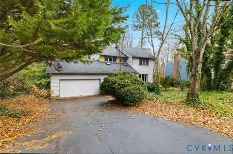 7731 Flag Tail Dr, Midlothian, VA 23112 photo 2