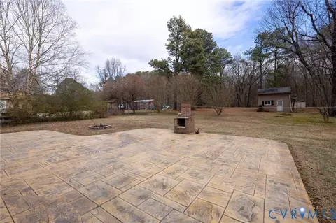 Exterior - 42 Maple Ln, Blackstone, VA 23824 photo 3 of 7
