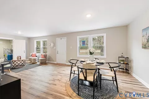 1989 Cox Rd, Blackstone, VA 23824
