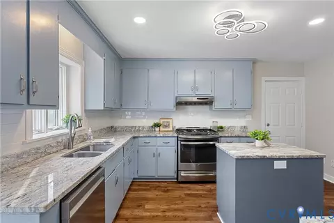 2305 Shadow Ridge Pl, Midlothian, VA 23112 photo 9