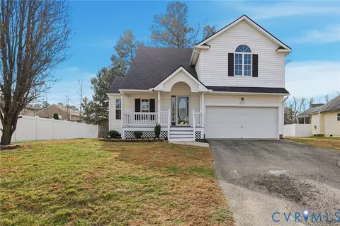 725 Cobbs Point Way, Chester, VA 23836