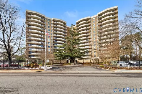 2956 Hathaway Rd #903, Richmond, VA 23225