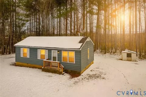 3867 Longview Dr, Kenbridge, VA 23944