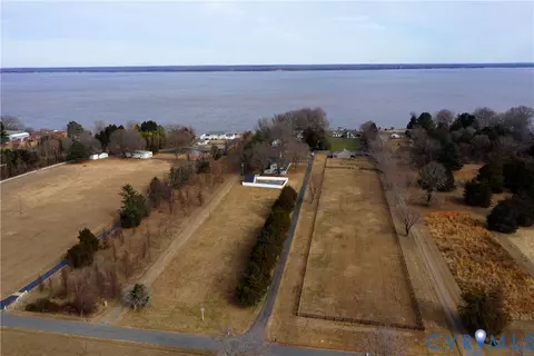 551 Marlborough Point Rd, Stafford, VA 22554