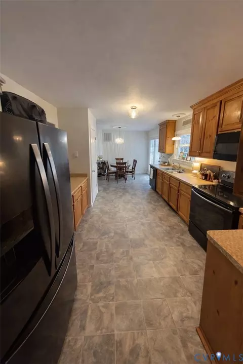 Kitchen - 211 Pine Ridge Rd, Aylett, VA 23009 photo 1 of 1