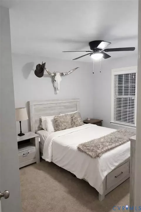 Bedroom - 211 Pine Ridge Rd, Aylett, VA 23009 photo 5 of 7